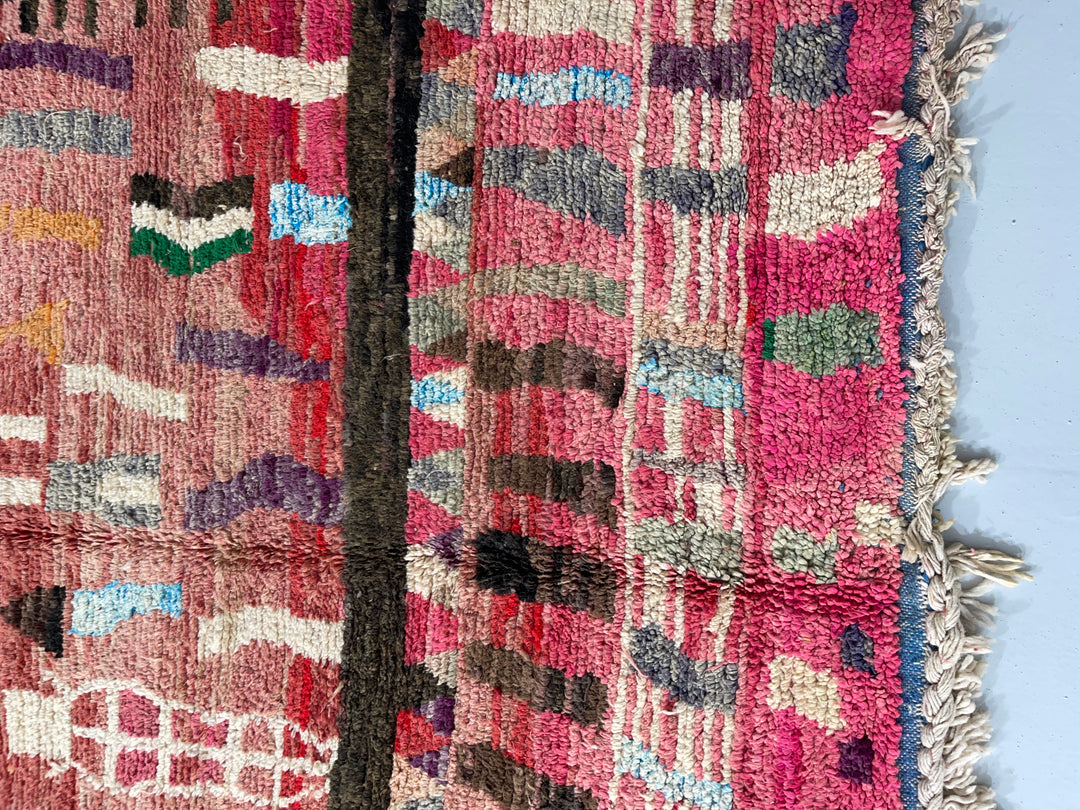 Close up of Boujaad Berber Moroccan Artisan Handmade Rug