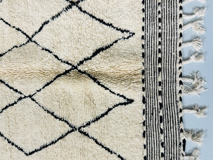 Close up of Beni Ourain Berber Moroccan Artisan Handmade Rug