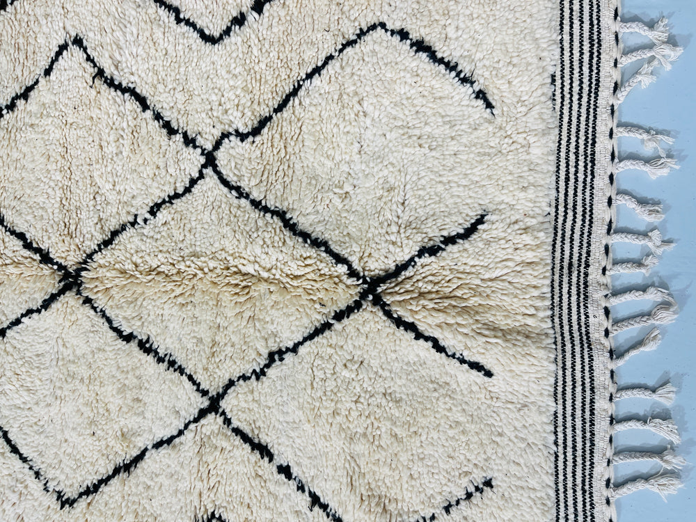 Close up of Beni Ourain Berber Moroccan Artisan Handmade Rug